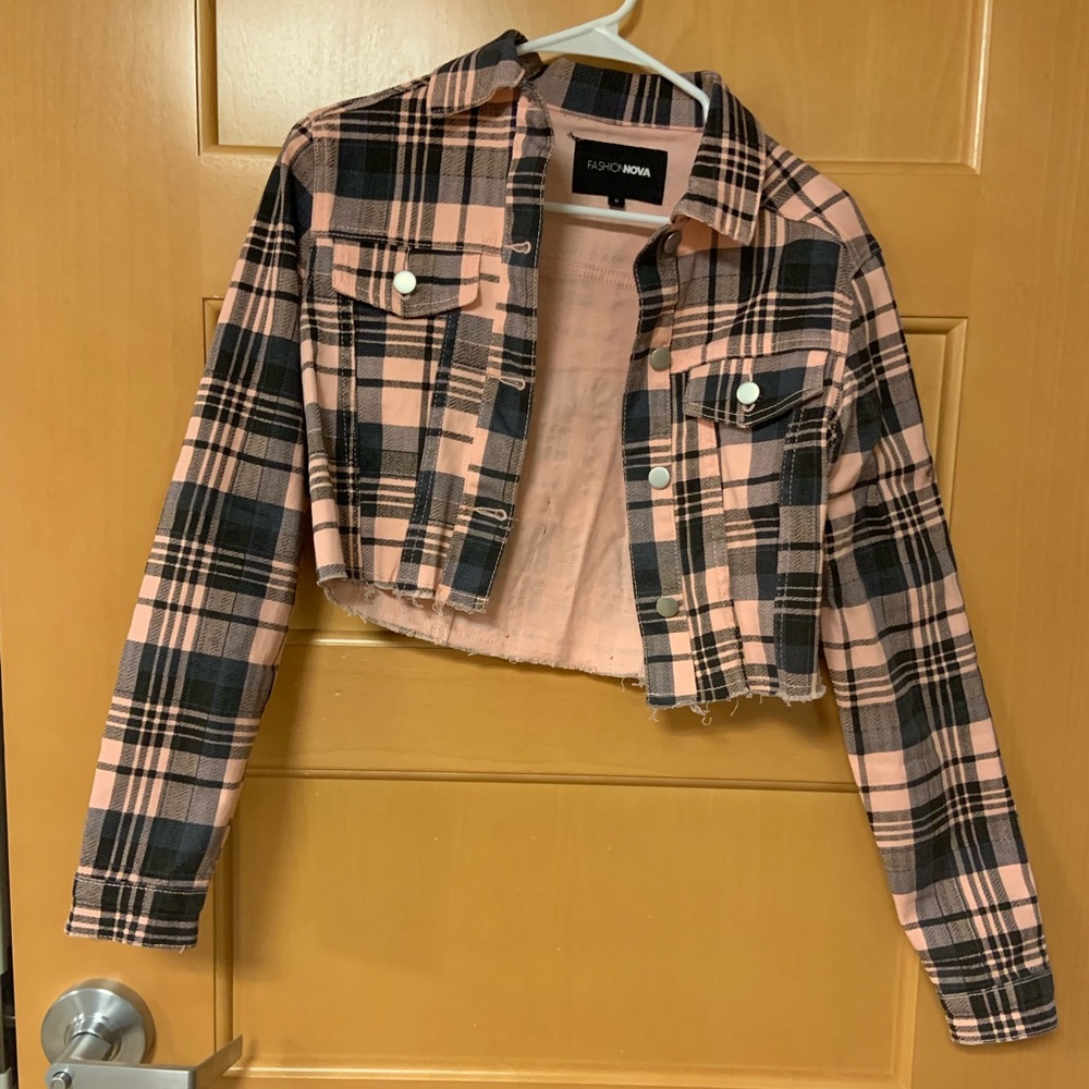 Fashion nova cropped pink plaid jacket